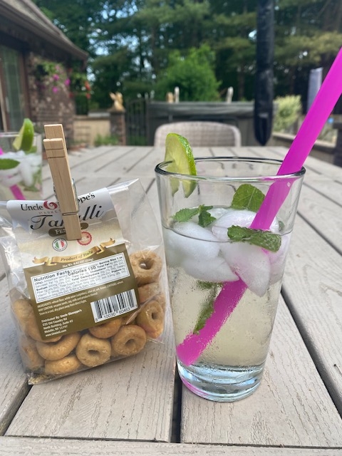 Hugo Spritz with Tarralis