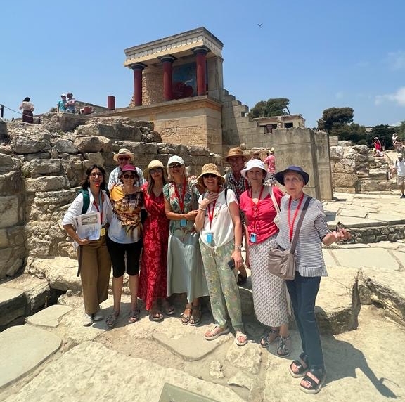 Guiding in Crete