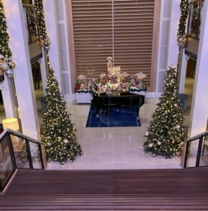 Decor on cruise