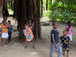 Children in Mombosa